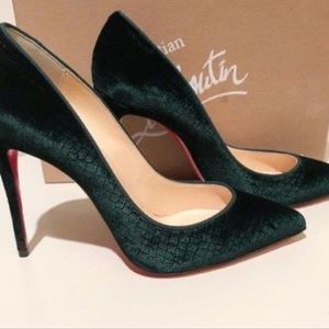 Christian Louboutin Págatelo Green Velvet 37 7
